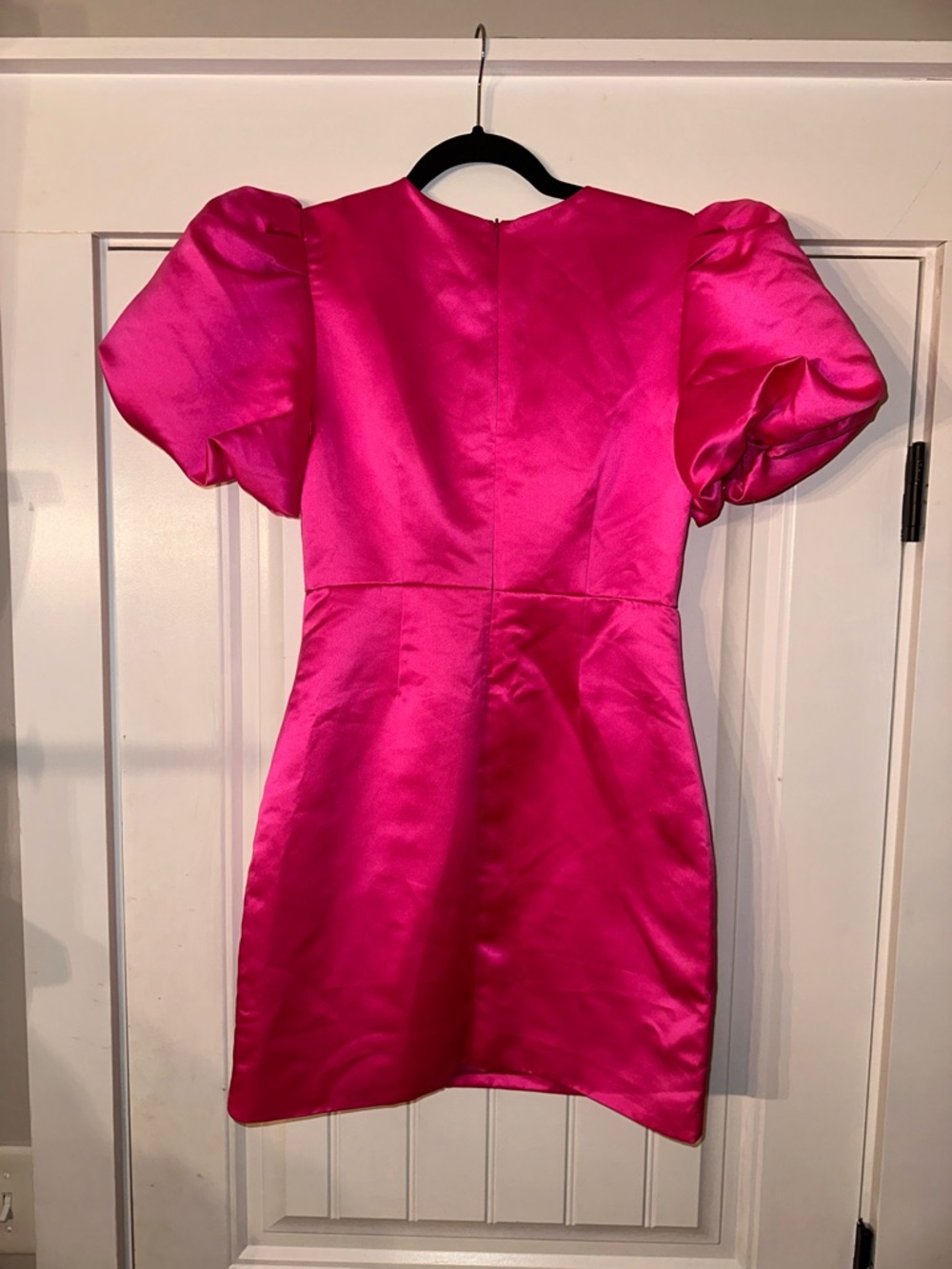 NWT Main Strip Size Medium Womens Hot Pink Puff Sleeve Bow-Accent Mini Dress - Picture 7 of 11